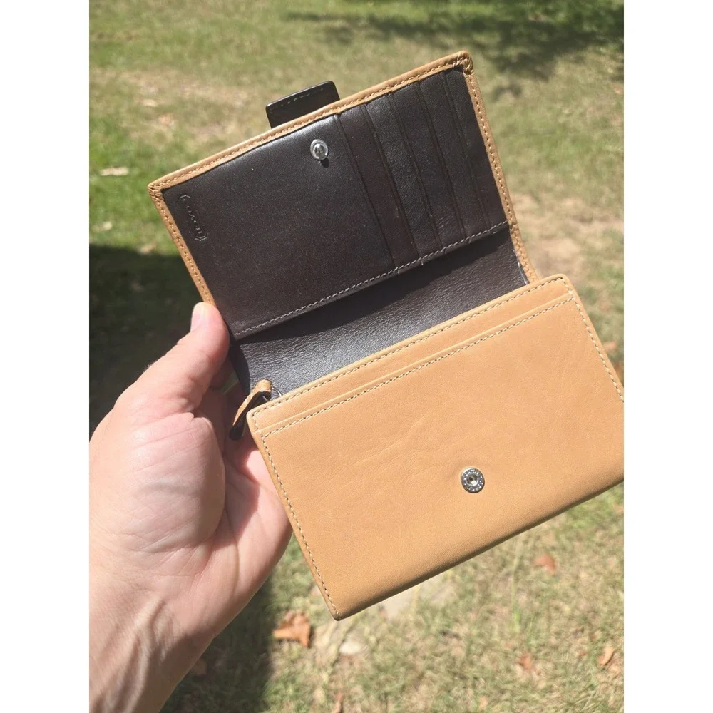 Coach VTG Soho Buckle Accordion Saddle Leather Bifold Wallet Clutch Tan Beige